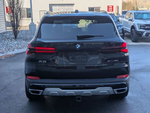 Used 2025 BMW X5 sDrive40i w/ Premium Package image 4