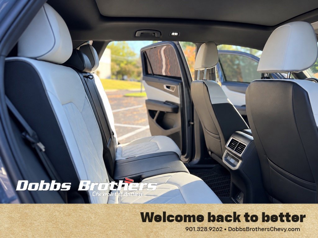 Used 2024 Volkswagen Atlas Cross Sport SEL Premium R-Line AWD/4WD image 26