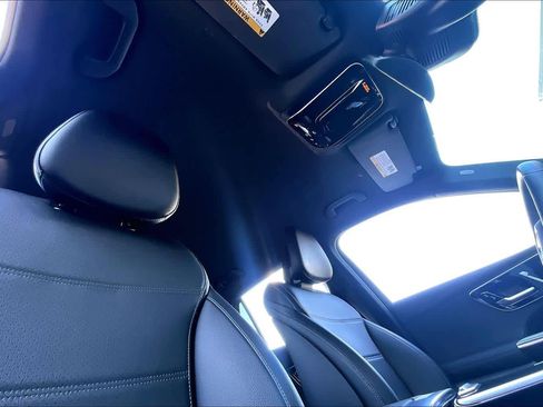 Used 2024 Mercedes-Benz GLC 300 GLC 300 image 14