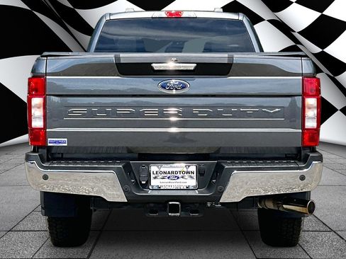 Used 2020 Ford F350 XLT w/ XLT Premium Package AWD/4WD image 4