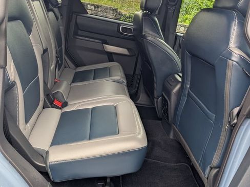 Used 2023 Ford Bronco Outer Banks AWD/4WD image 19