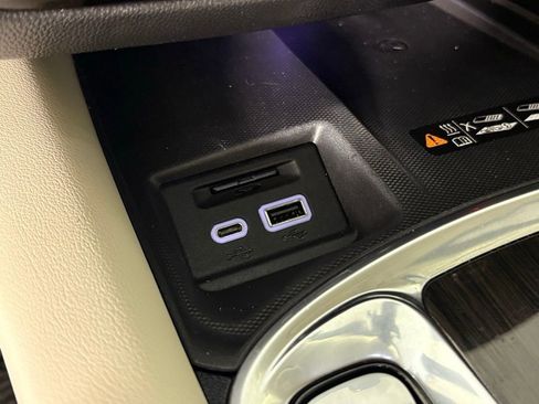 Used 2024 Buick Enclave Essence w/ Sound and Sites Package image 33