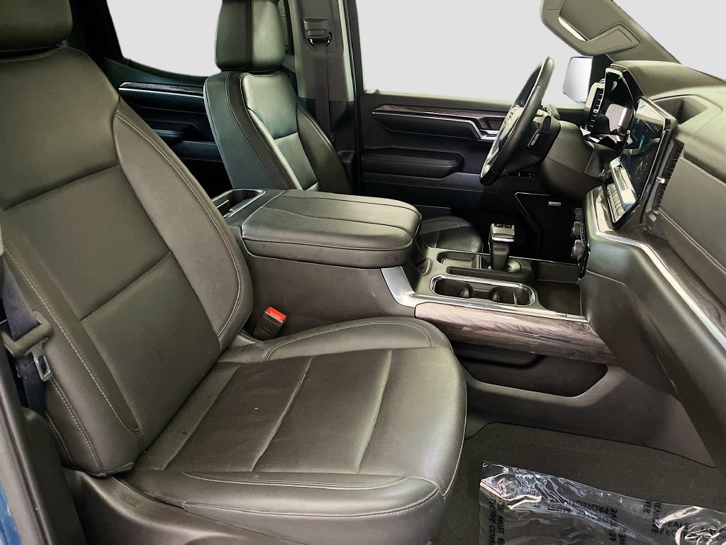 Used 2024 Chevrolet Silverado 1500 LTZ AWD/4WD image 29