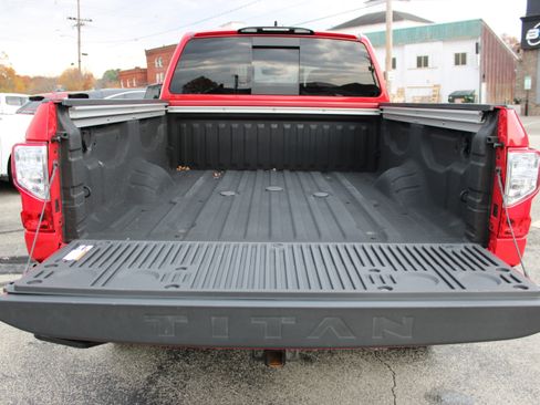 Certified 2024 Nissan Titan SV w/ SV Convenience Package image 6