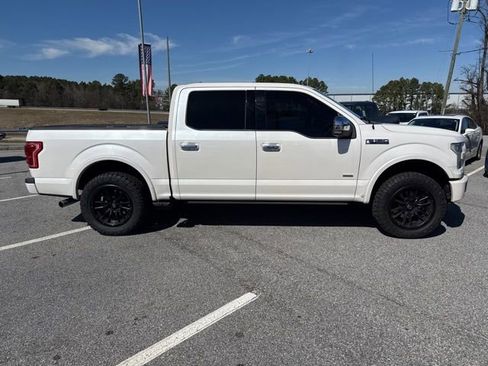Used 2016 Ford F150 Platinum w/ Equipment Group 701A Luxury image 5