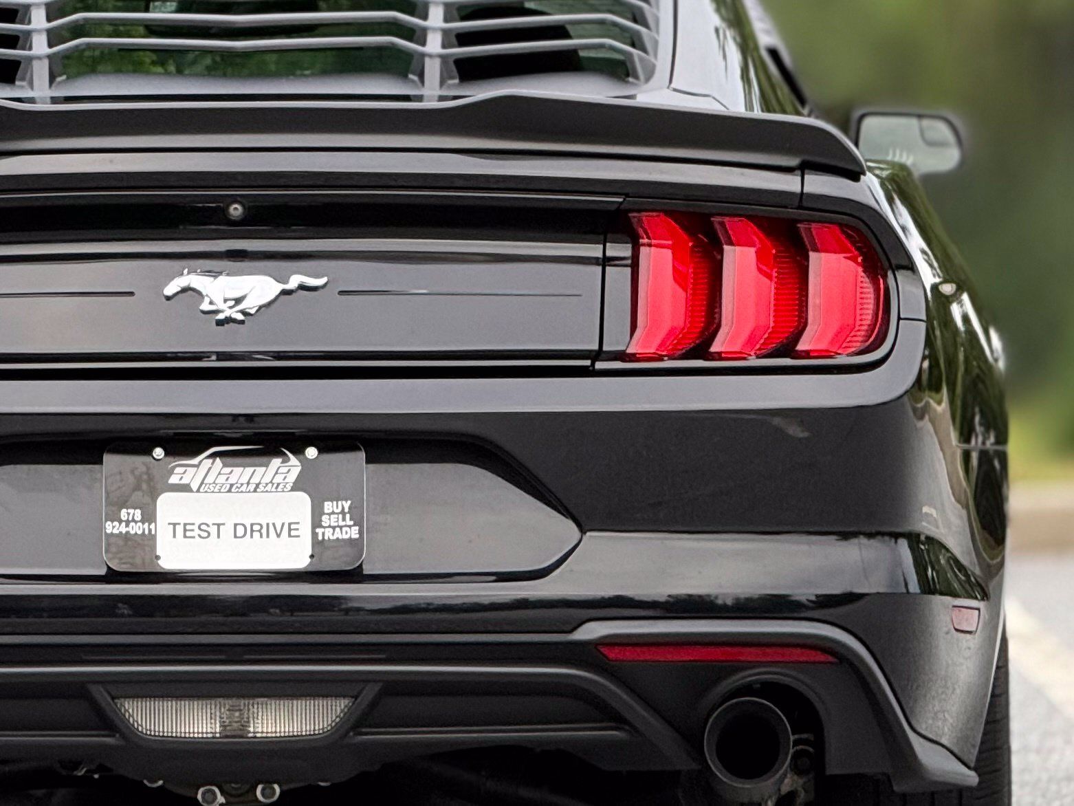 Used 2019 Ford Mustang Coupe RWD image 17