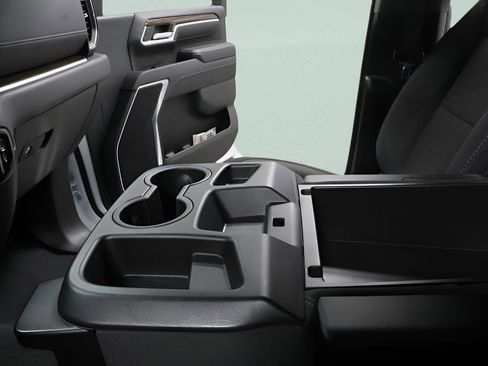 Used 2025 GMC Sierra 3500 SLE w/ SLE Convenience Package image 19