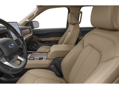 Used 2023 Ford Expedition Limited AWD/4WD image 11