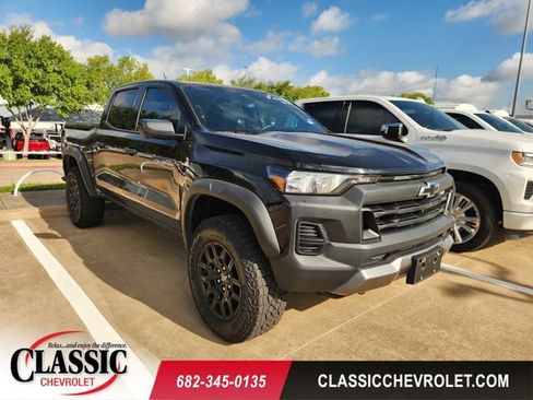 Used 2025 Chevrolet Colorado Trail Boss AWD/4WD image 1