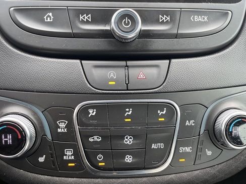 Used 2024 Chevrolet Malibu LT image 24