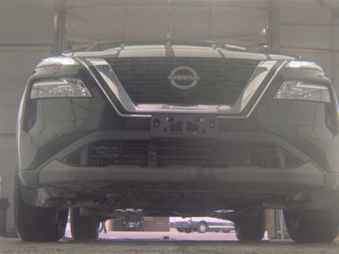 Used 2023 Nissan Rogue SV image 4