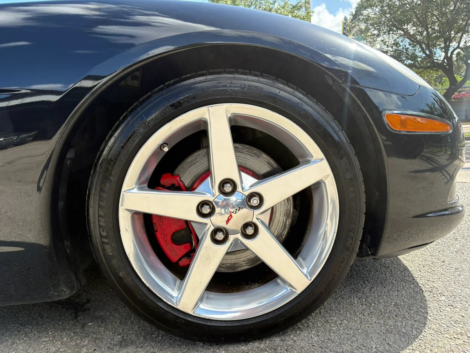 Used 2005 Chevrolet Corvette Convertible w/ Preferred Equipment Group RWD image 36