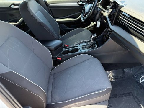 Used 2025 Volkswagen Jetta Sport FWD image 30