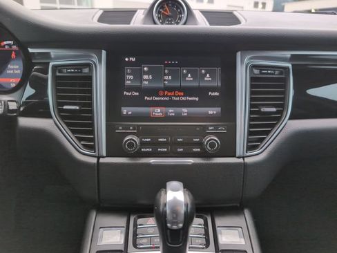 Used 2017 Porsche Macan w/ Premium Package Plus AWD/4WD image 23