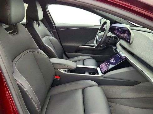 Used 2024 Lucid Air Pure RWD image 27