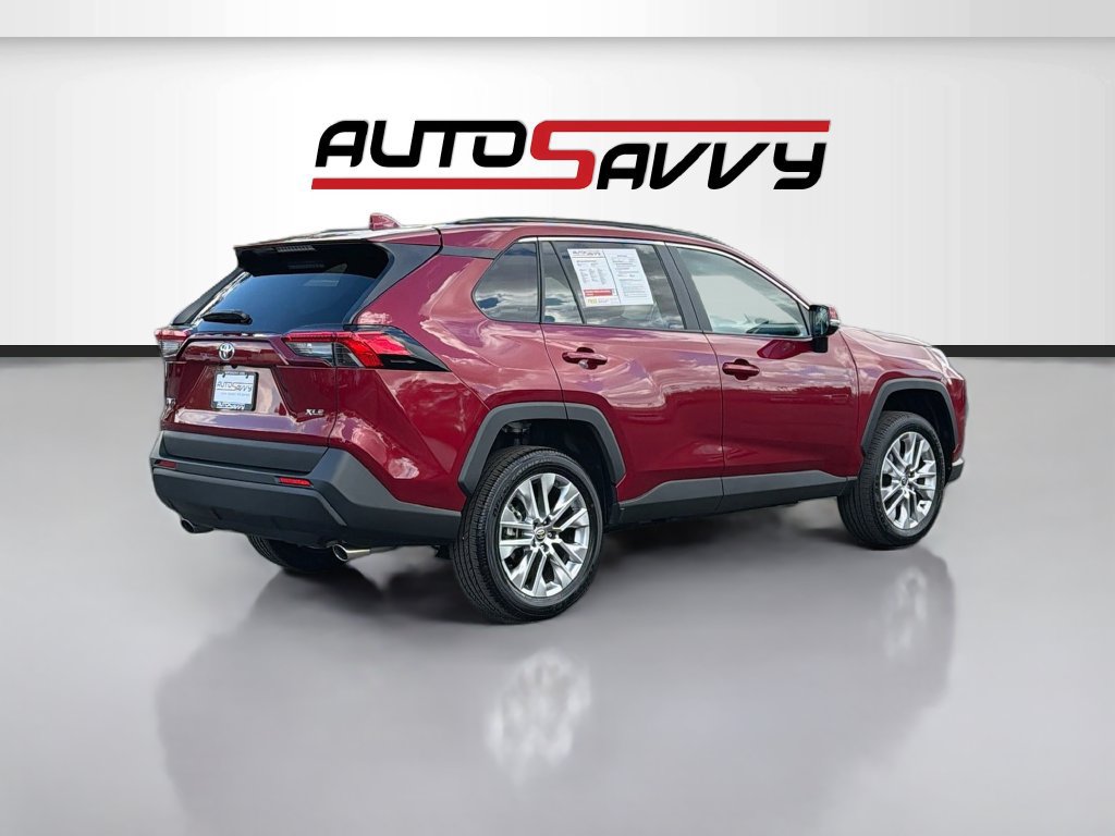 Used 2025 Toyota RAV4 XLE Premium FWD image 7