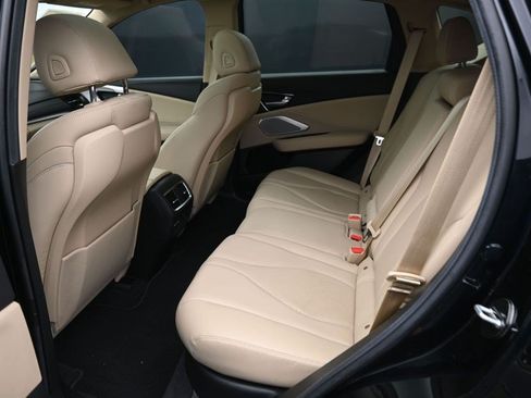 Used 2024 Acura RDX SH-AWD w/ Technology Package image 11