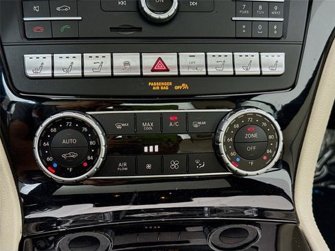 Used 2018 Mercedes-Benz SL 550 SL 550 image 15
