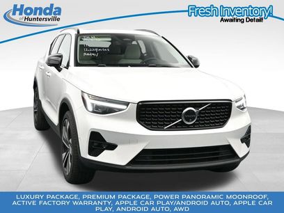 Used 2025 Volvo XC40 B5 Plus