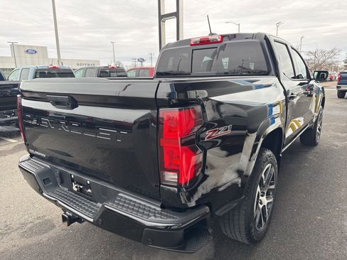 Used 2023 Chevrolet Colorado Z71 w/ Z71 Convenience Package 2 image 6