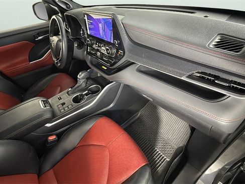 Used 2023 Toyota Highlander XSE image 33