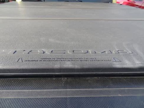 Used 2023 Toyota Tacoma TRD Sport image 27