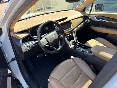 Used 2022 Cadillac XT6 Sport w/ Platinum Package AWD/4WD image 9