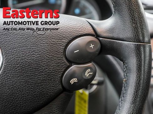 Used 2005 Mercedes-Benz SL 500 image 16