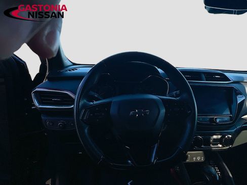 Used 2021 Chevrolet TrailBlazer RS w/ Convenience Package image 14