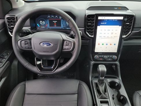 New 2025 Ford Ranger Lariat w/ FX4 Off-Road Package image 11