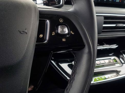 Certified 2023 Lincoln Corsair Standard w/ Equipment Group 101A image 20