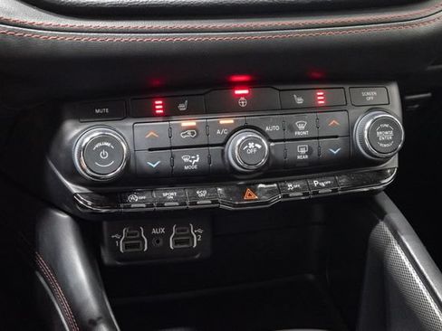 Used 2023 Dodge Durango GT AWD/4WD image 19