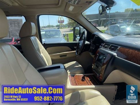 Used 2008 Chevrolet Tahoe LTZ w/ LTZ Preferred Equipment Group AWD/4WD image 14