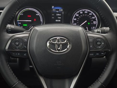 Used 2023 Toyota Camry SE image 25