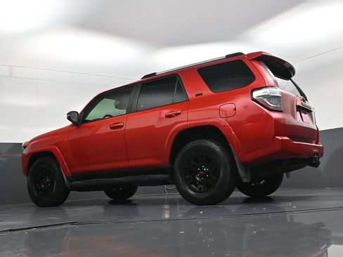 Used 2022 Toyota 4Runner SR5 Premium RWD image 19