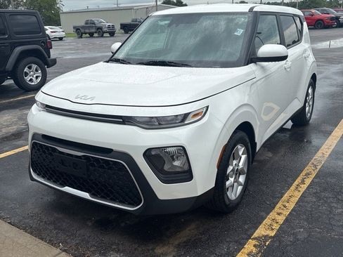 Used 2022 Kia Soul LX w/ Technology Package image 1