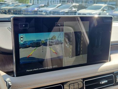 Used 2023 Lincoln Nautilus Reserve w/ Equipment Group 202A AWD/4WD image 19