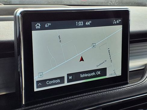 Used 2021 Lincoln Corsair AWD w/ Sport Package image 4