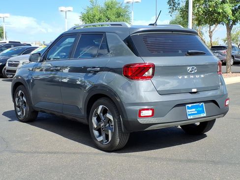 Certified 2025 Hyundai Venue SEL FWD image 3