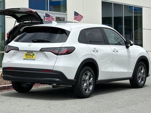 Used 2026 Honda HR-V LX image 3