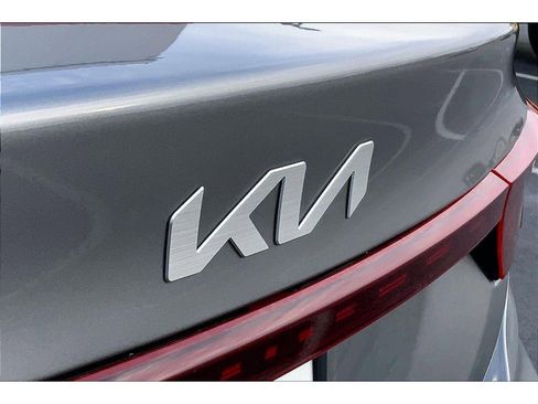 Used 2024 Kia Forte LXS w/ LXS Technology Package image 28