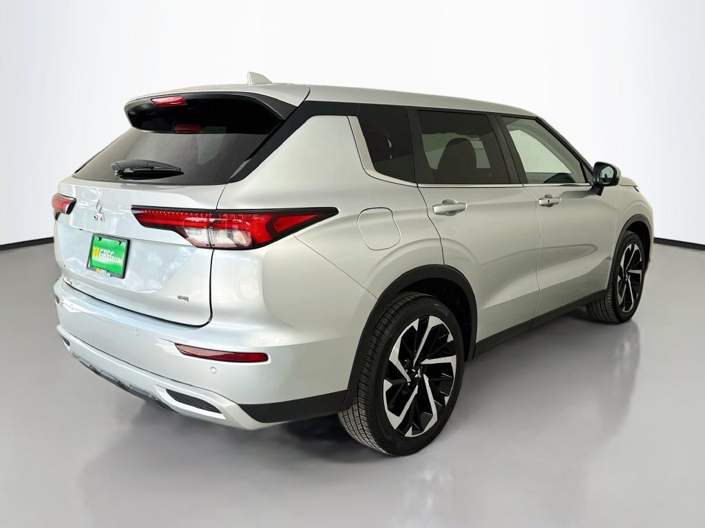 Used 2024 Mitsubishi Outlander SE FWD image 10