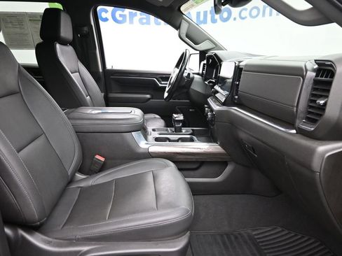Used 2022 Chevrolet Silverado 1500 LTZ w/ LTZ Convenience Package II image 7