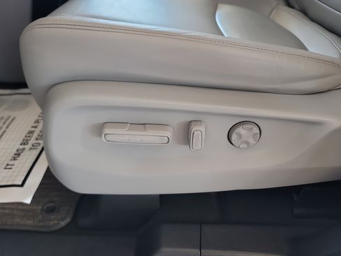 Used 2023 Honda Odyssey EX-L image 11