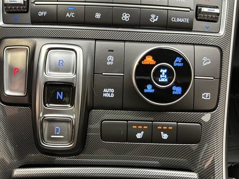 Used 2022 Hyundai Santa Fe SEL w/ Convenience + Premium Package AWD/4WD image 30