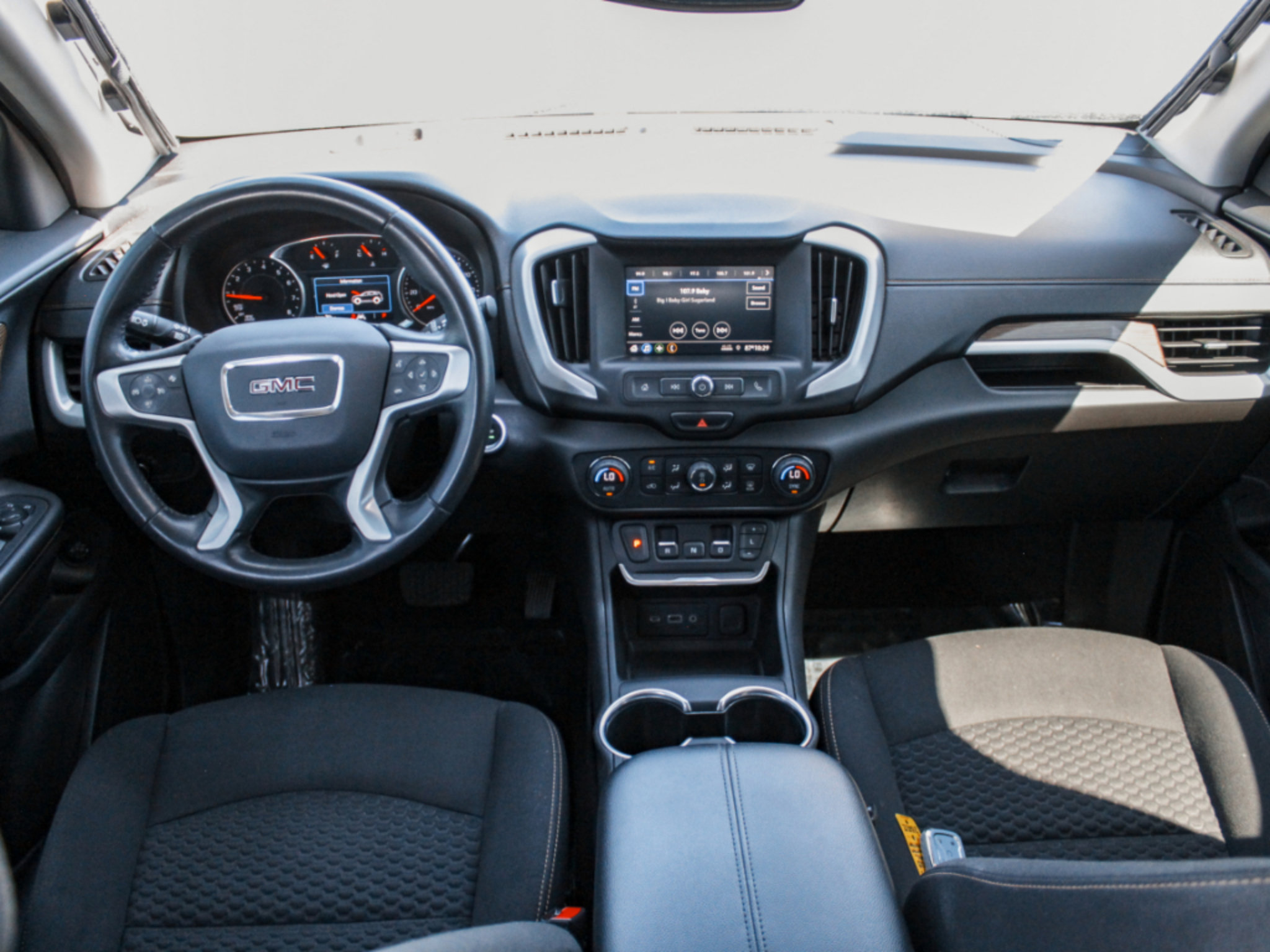 Used 2020 GMC Terrain SLE w/ Driver Convenience Package FWD image 25