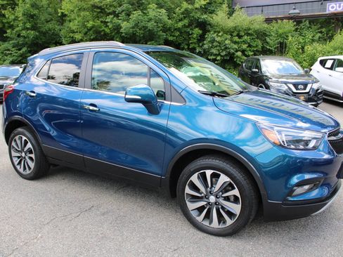 Used 2019 Buick Encore Essence AWD/4WD image 5