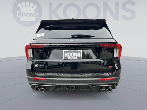 New 2026 Ford Explorer ST w/ Sun And Sound Package image 5