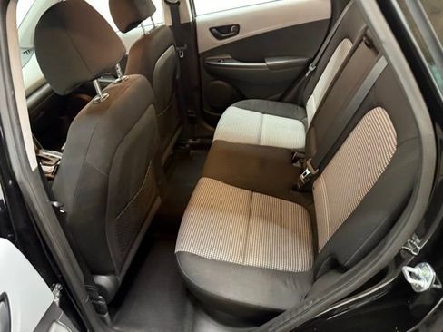 Used 2021 Hyundai Kona SE image 37