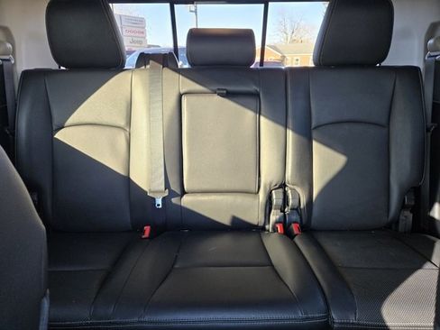 Used 2016 RAM 2500 Laramie image 12